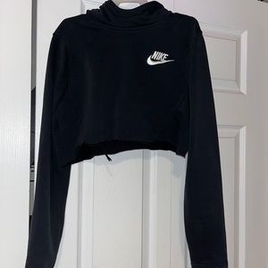 Cropped Nike Hoodie